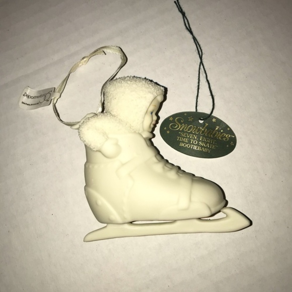 Dept 56 Snowbabies Bootiebaby Ornament